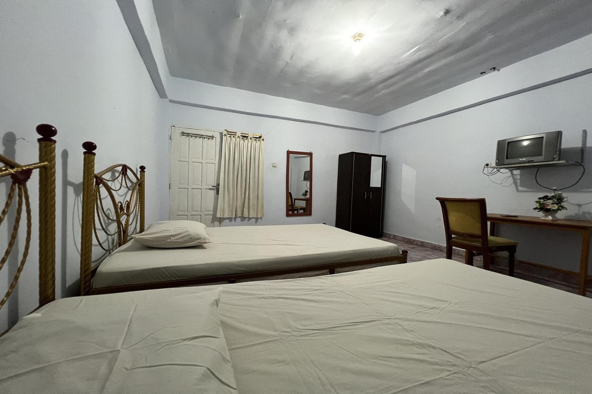 Oyo 91757 Surya Hotelneartaman Anggrek Pkk Watansoppeng Lalabata Luaran gambar